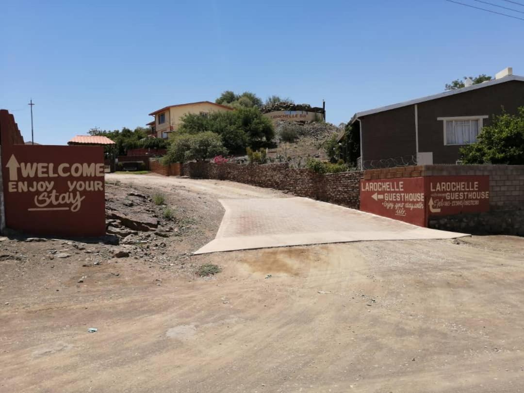 Larochelle Guesthouse Keetmanshoop Bagian luar foto