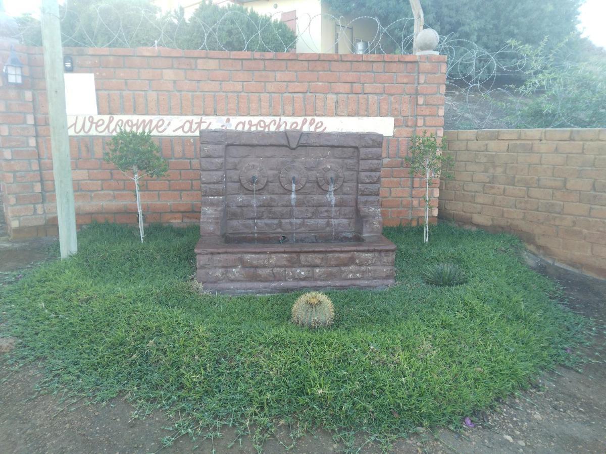 Larochelle Guesthouse Keetmanshoop Bagian luar foto
