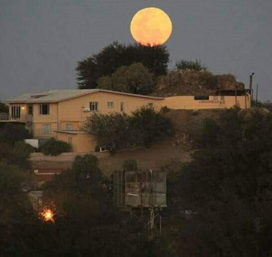 Larochelle Guesthouse Keetmanshoop Bagian luar foto